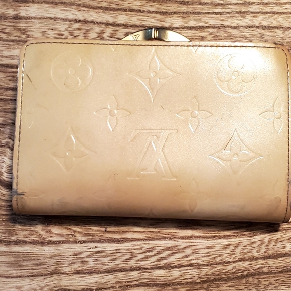 Louis Vuitton Vernis Kiss lock wallet - Picture 2 of 9